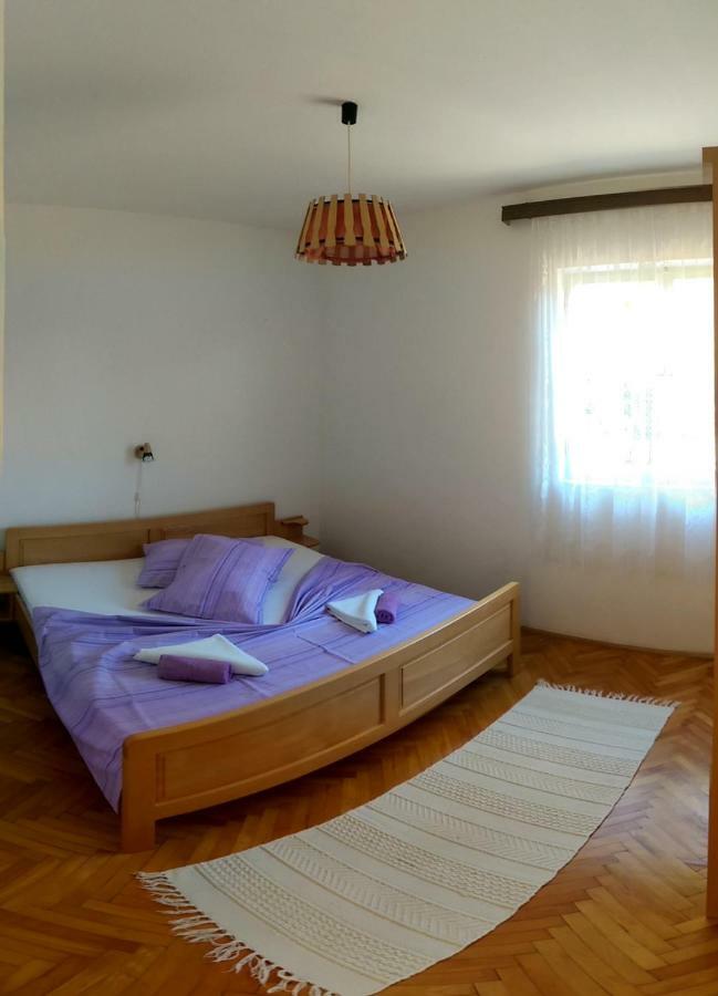 Apartmani Sandro Ivan Dolac Exterior foto